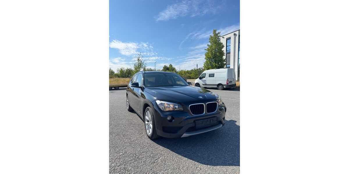 BMW X1 177.000 km 8.100 &euro; Düsseldorf 40231
