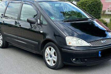 Ford Galaxy 235.000 km 2.490 € Neuss 41460