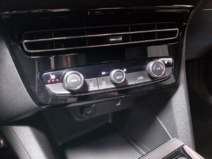 Opel Mokka Ultimate 1.2 *Kam *SHZ *LHZ *Navi 55.241 km 20.690 € HAAN 42781