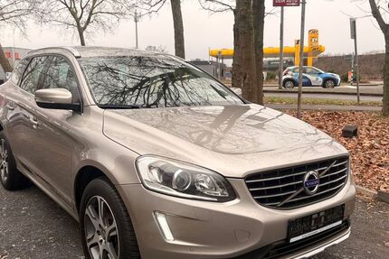 Volvo XC60 84.000 km 19.999 &euro; Köln 51107