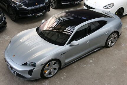 Porsche Taycan 132.552 km 67.990 &euro; Düsseldorf 40237
