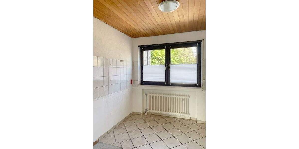 Solides, gepflegtes Einfamilienhaus in guter, ruhiger Wohnlage von Grevenbroich - Hemmerden 5 zimmer