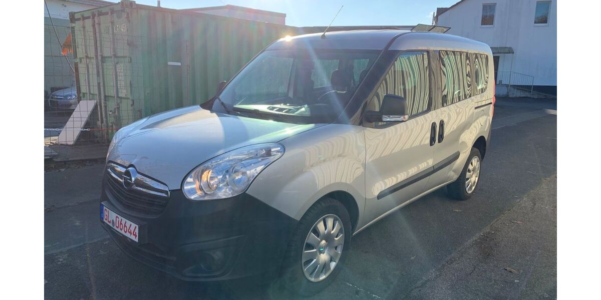 Opel Combo 95.000 km 7.499 &euro; Bergisch Gladbach 51465