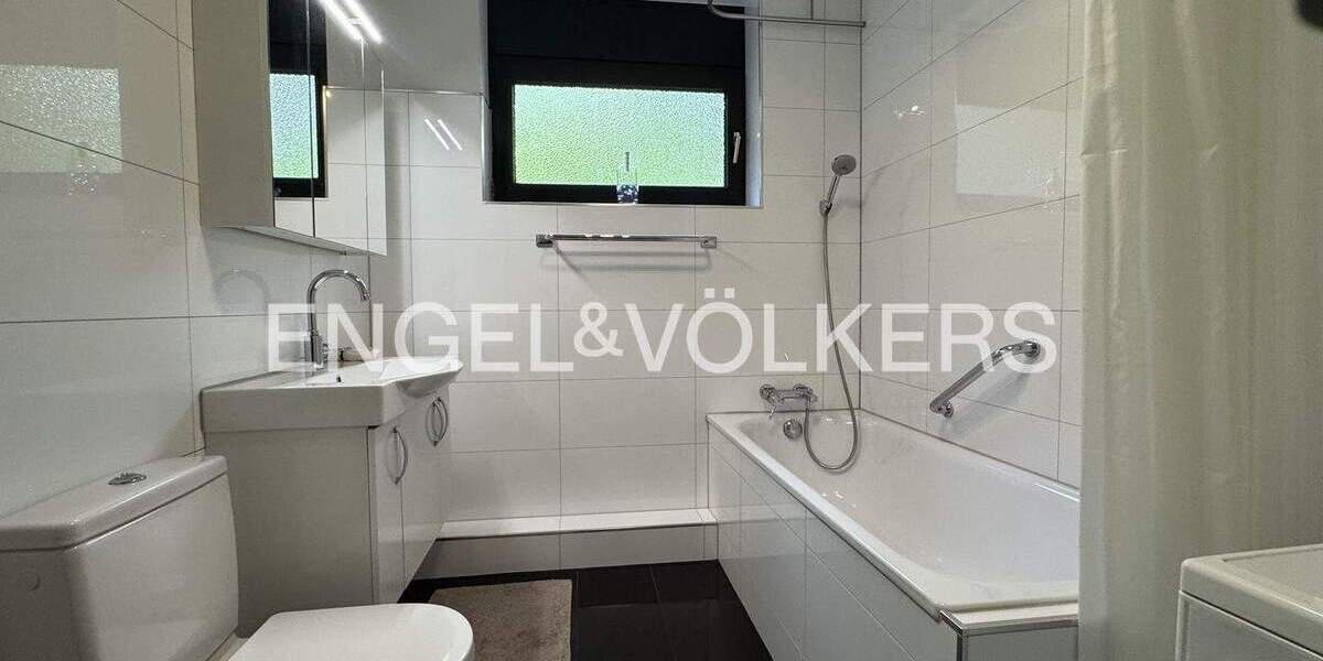 Etagenwohnung Erkrath Hochdahl - 3 Zimmer, 102 m&sup2;, 325.000&euro; | Angebot:25627236