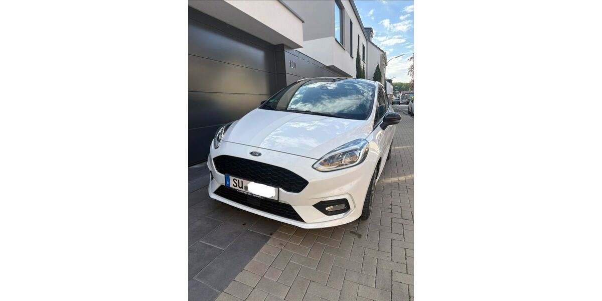 Ford Fiesta 89.984 km 11.400 &euro; Niederkassel 53859