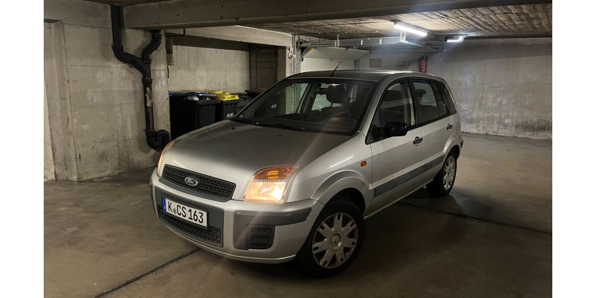 Ford Fusion 210.000 km 1.450 &euro; Köln 50859