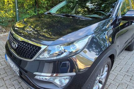 Kia Sportage 116.800 km 10.900 &euro; Düsseldorf 40625