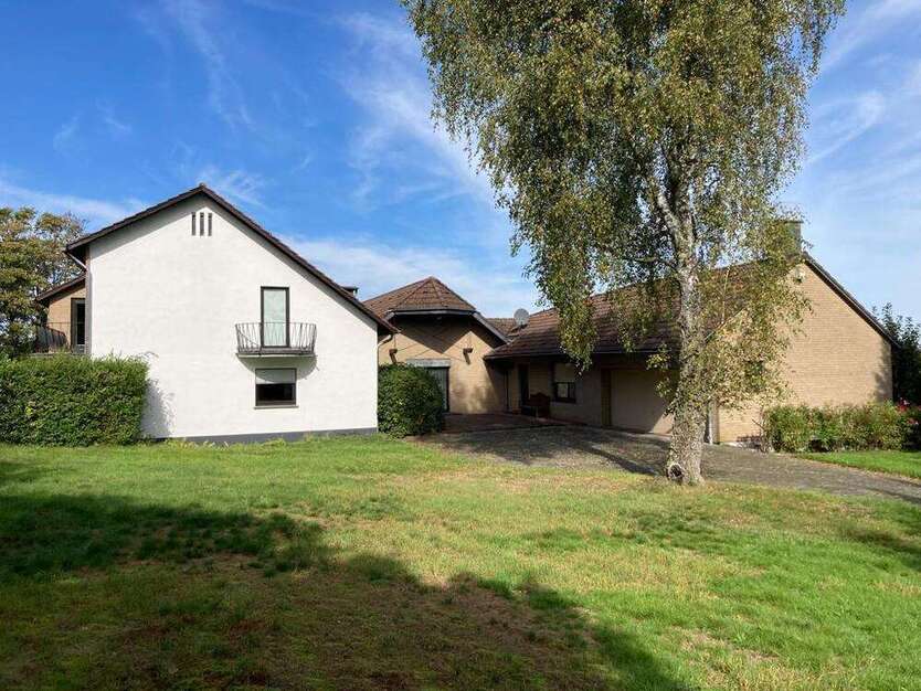 Haus zum Kaufen in Kürten 880.000 € 415 m²
