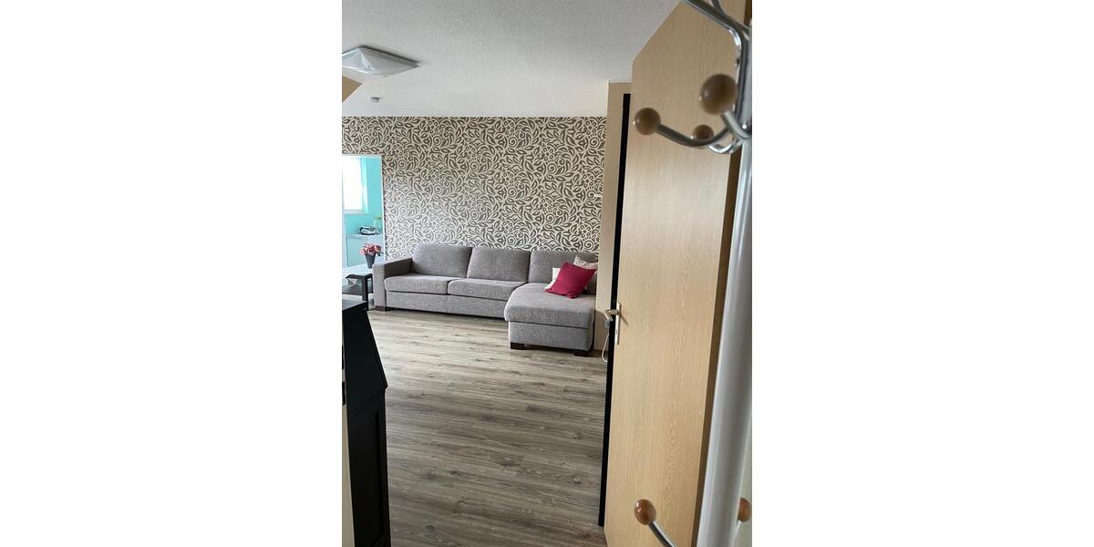 Dachgeschoßwohnung Remscheid Gemarkung Bergisch Born - 1 Zimmer, 50 m&sup2;, 400&euro; | Angebot:26311863