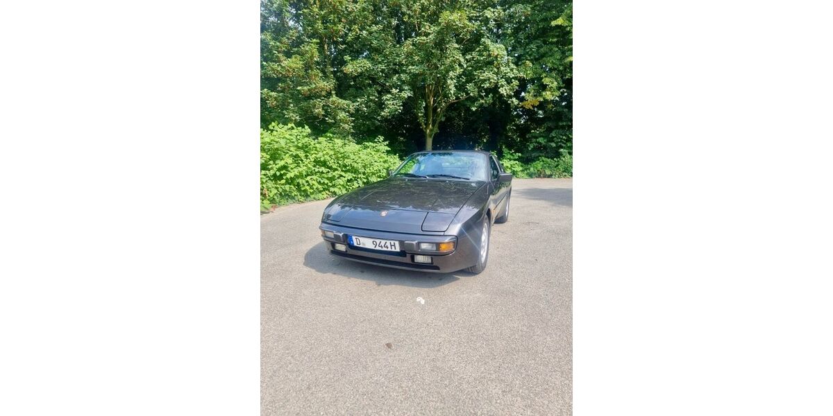 Porsche 944 229.000 km 26.944 &euro; Düsseldorf 40489