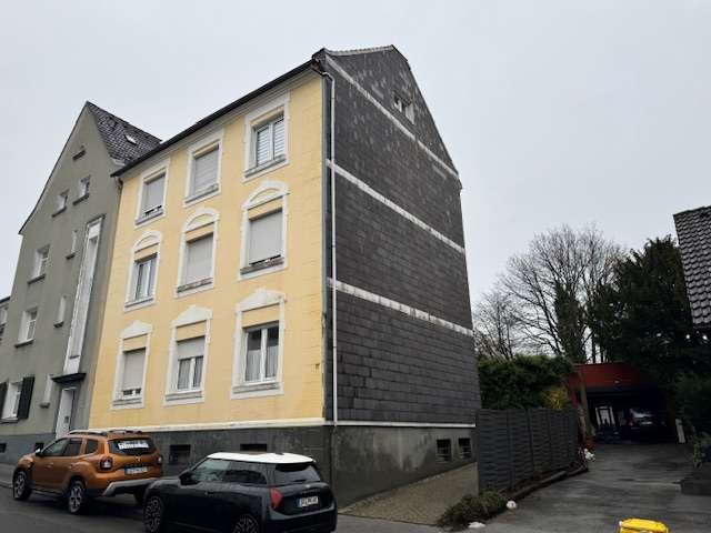 Haus zum Kaufen in Solingen 299.000 € 200 m² 9 zimmer