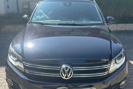 VW Tiguan 180.000 km 9.300 &euro; Solingen 42697