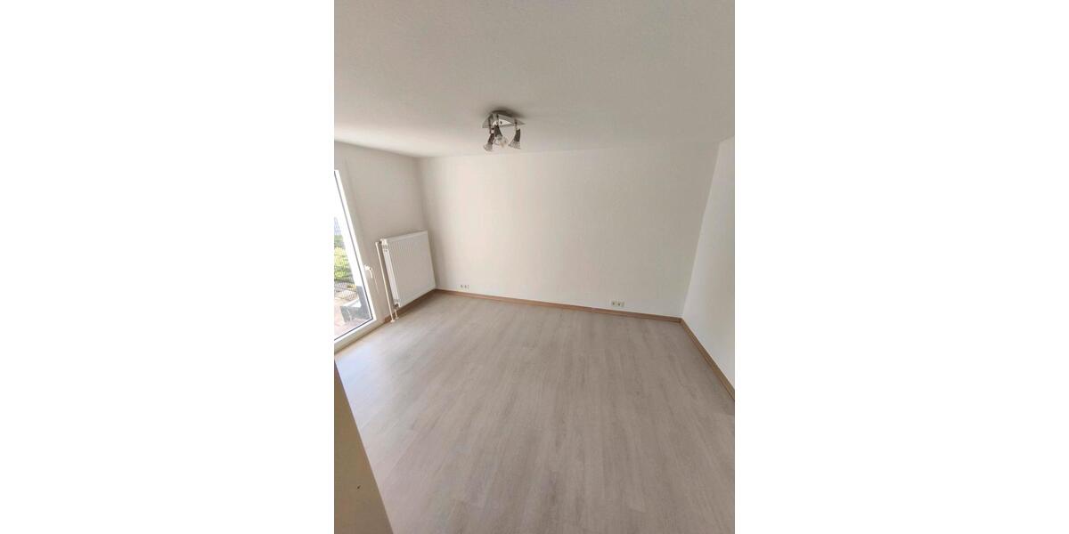 Erdgeschoßwohnung Troisdorf - 3 Zimmer, 63 m&sup2;, 750&euro; | Angebot:25602111