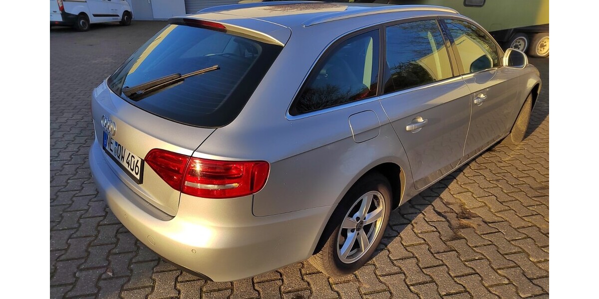 Audi A4 Avant 203.800 km 8.000 € Neuss 41460