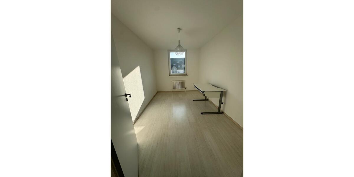 4-Zimmer-Wohnung in Bergisch Gladbach-Refrath zu vermieten 4 zimmer