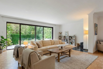 Haus zum Kaufen in Neuss 720.000 € 179.5 m² 5 zimmer