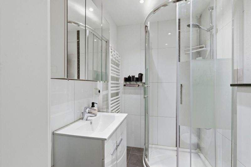 Etagenwohnung Köln Kalk - 2 Zimmer, 61 m&sup2;, 220.000&euro; | Angebot:25355617