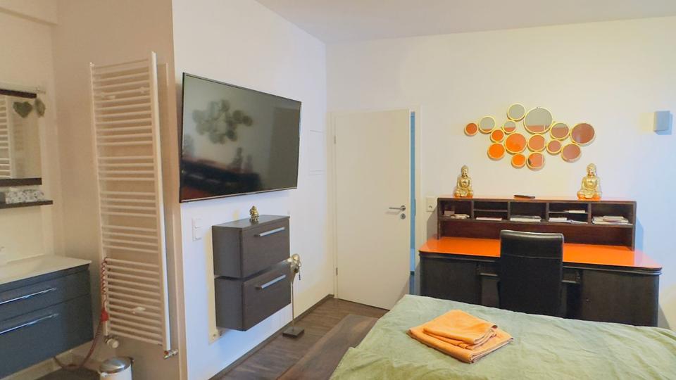 Luxus-Penthouse in Köln-Marienburg – stilvoll möbliert & bezugsbe 2 zimmer