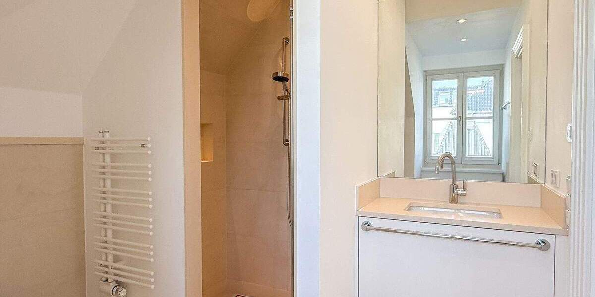 Luxuriöse 4-Zimmer-Maisonette im Zooviertel - Süd-Balkon, Einbauküche & zwei TG-Stellplätze 4 zimmer