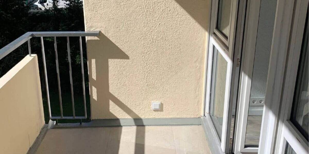 schöne sanierte 3 Zimmer Wohnug 68qm mit Loggia 3 zimmer