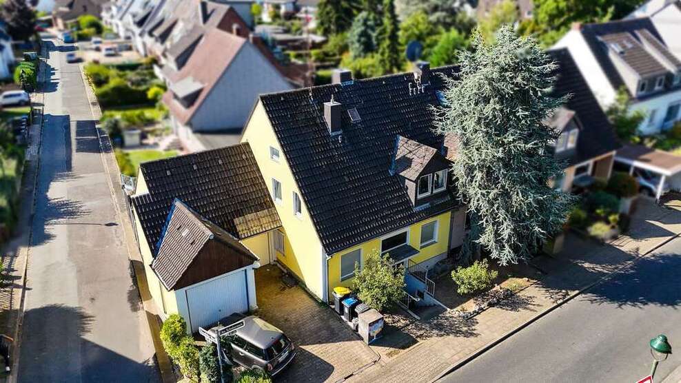 Haus zum Kaufen in Düsseldorf 715.000 € 177 m²