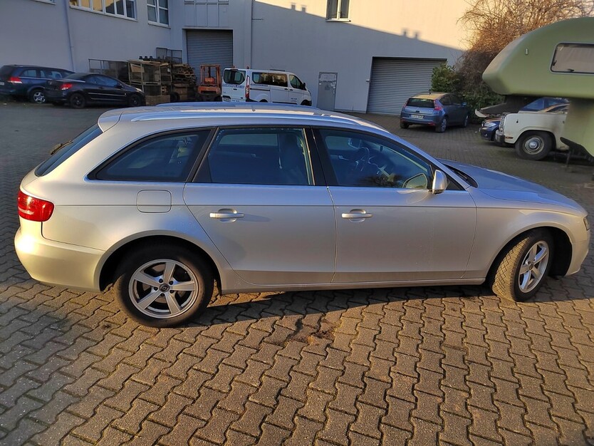 Audi A4 Avant 203.800 km 8.000 € Neuss 41460