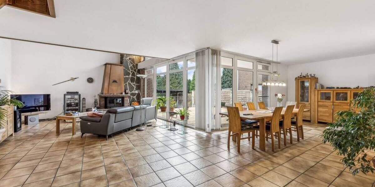 Einfamilienhaus Grevenbroich / Kapellen Kapellen - 5 Zimmer, 216 m&sup2;, 750.000&euro; | Angebot:25358055