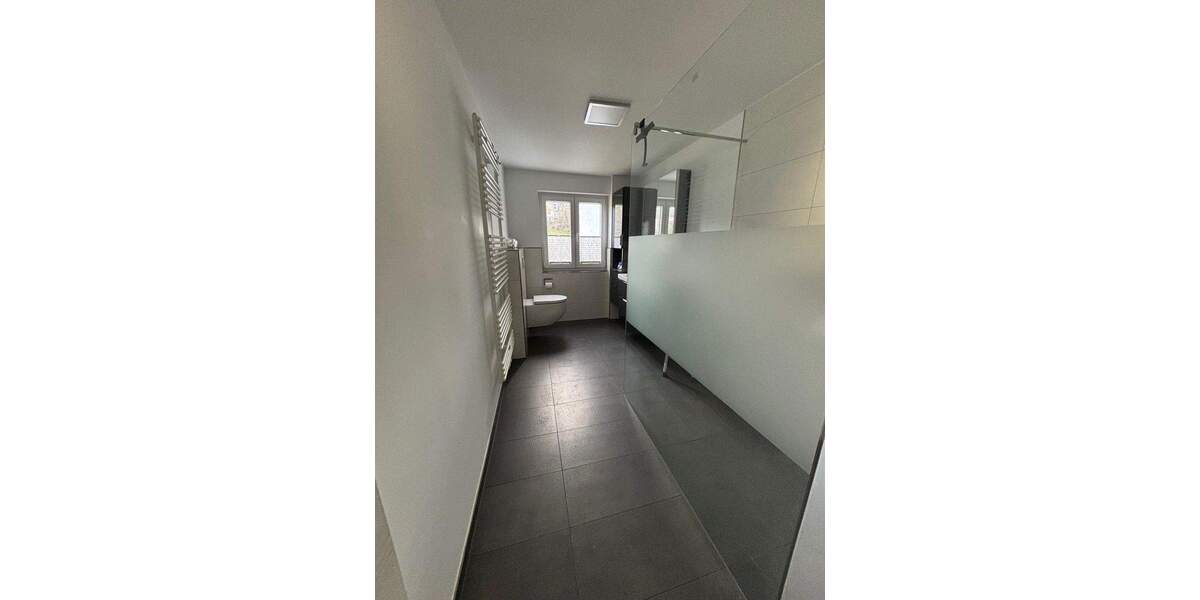 Bauernhof mit angrenzenden Grünflächen inkl Bachlauf 1 zimmer