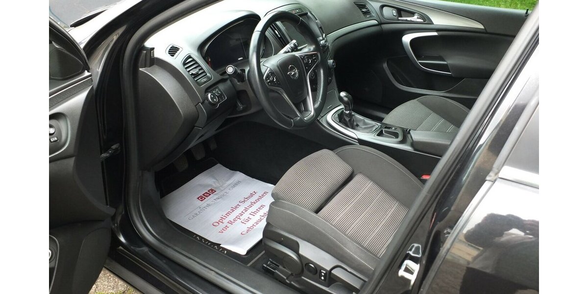 Opel Insignia WM26:EDITION NAVI PARKPILOT/KAMERA 17 Zol 96.093 km 9.998 &euro; Köln 50858