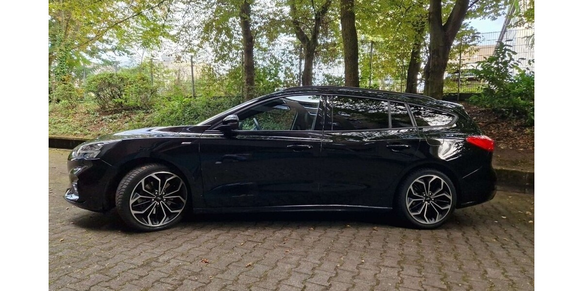 Ford Focus 65.987 km 18.000 € Köln 50667