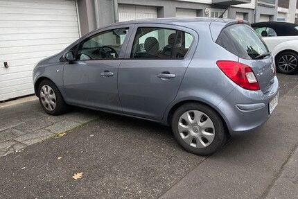 Opel Corsa 110.000 km 3.300 € Köln 50829