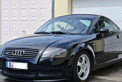 Audi TT 274.000 km 4.999 &euro; Düsseldorf 40221
