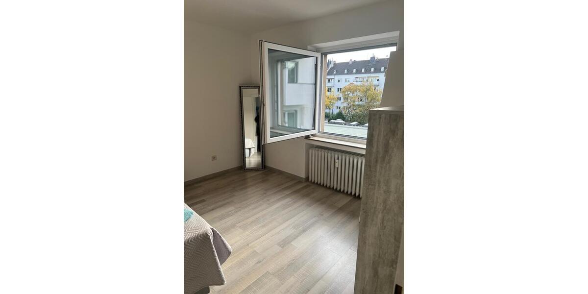 D-Zoo, attraktive möbl. 2 Zi. ETW, ruhig und Zentral , ca. 40qm Wfl., 8qm Nfl. im Keller 2 zimmer