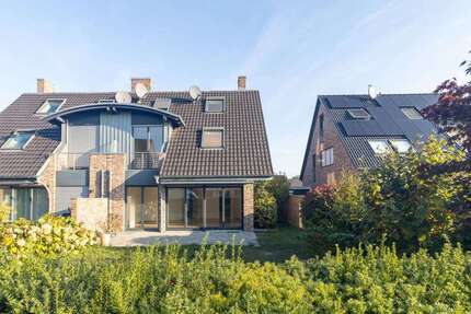 Haus Neuss Gnadental - 5 Zimmer, 250 m&sup2;, 2.650&euro; | Angebot:27570600