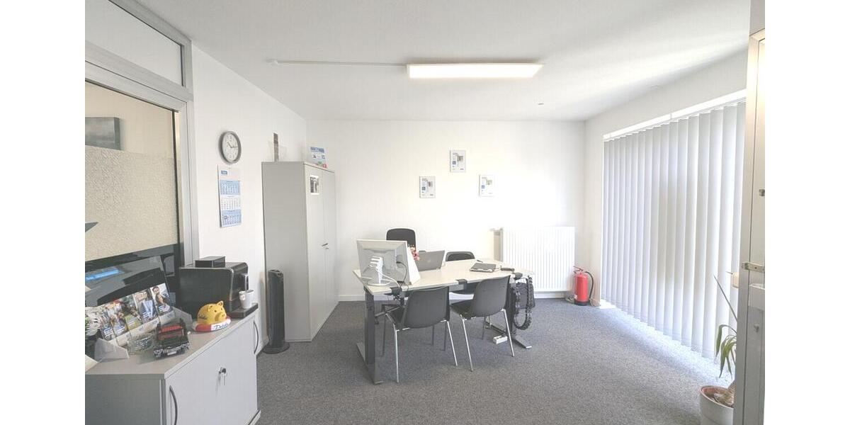 Ob Büro, Agentur oder Handel: Gewerbefläche in Grevenbroich zu vermieten zimmer