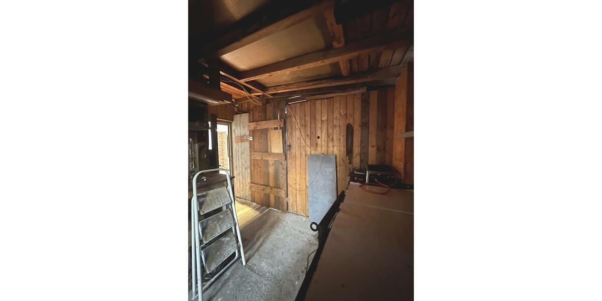 Charmante Doppelhaushälfte mit Wintergarten, Garten und vielseitigen Nutzungsmöglichkeiten 5 zimmer