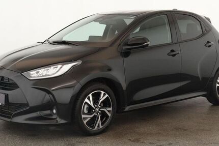 Toyota Yaris 14.000 km 22.484 &euro; Düsseldorf 40233