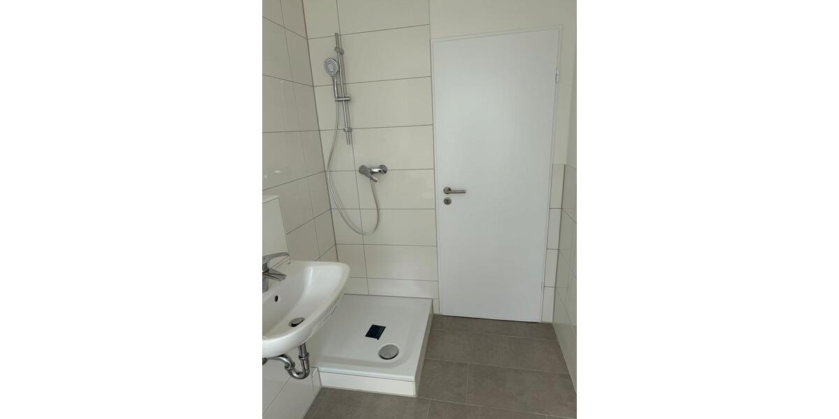 Dachgeschoßwohnung Neuss Holzheim - 3 Zimmer, 74 m&sup2;, 950&euro; | Angebot:26301695