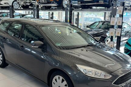 Ford Focus 195.000 km 3.950 &euro; Brühl 50321