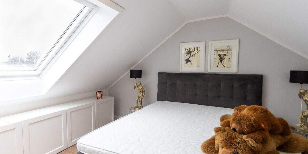 Luxuriöses Einfamilienhaus mit außergewöhnlichem Raumkonzept in Bestlage von Neuss-Selikum 9 zimmer