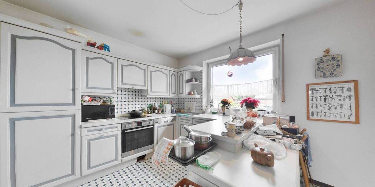 Etagenwohnung Neuss Rosellen - 3 Zimmer, 96 m&sup2;, 319.000&euro; | Angebot:26903784
