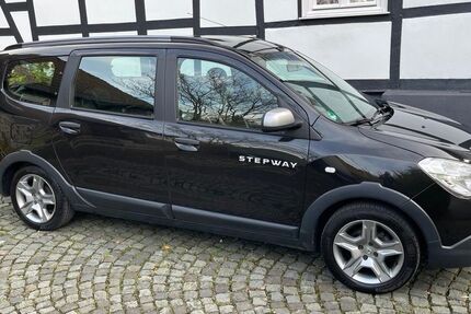Dacia Lodgy 86.000 km 9.900 &euro; Solingen 42719