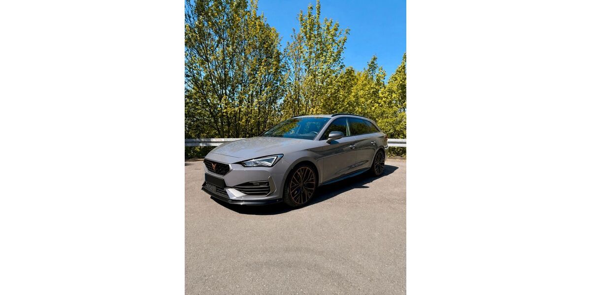 Cupra Leon 38.000 km 28.999 &euro; Remscheid 42857