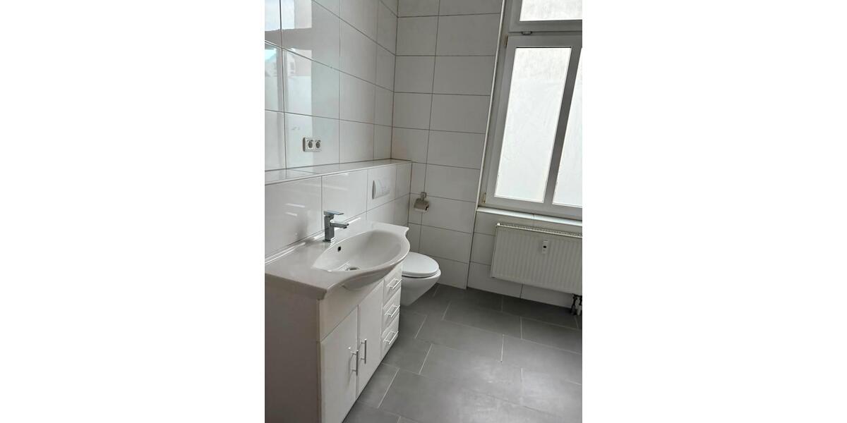 Etagenwohnung Wermelskirchen - 3 Zimmer, 112 m&sup2;, 189.000&euro; | Angebot:27026132