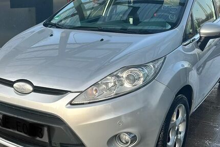 Ford Fiesta 169.000 km 3.600 &euro; Neuss 41462
