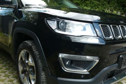 Jeep Compass 171.000 km 12.990 &euro; Hilden 40724