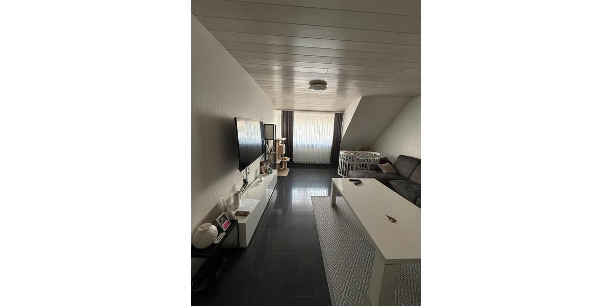 Dachgeschoßwohnung Remscheid Lüttringhausen - 3.5 Zimmer, 82 m&sup2;, 149.500&euro; | Angebot:27096081