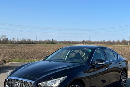 INFINITI Q50 171.500 km 10.900 &euro; Erftstadt 50374