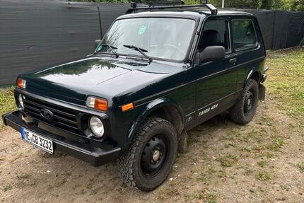 Lada Niva 122.000 km 7.799 € Leichlingen 42799