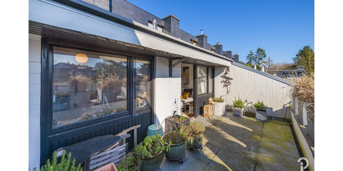 Charmantes Split-Level-Reihenendhaus in unmittelbarer Rheinnähe im Herzen von Düsseldorf-Benrath - Reihenendhaus Düsseldorf Stadtbezirk 9 | Angebot:27007603